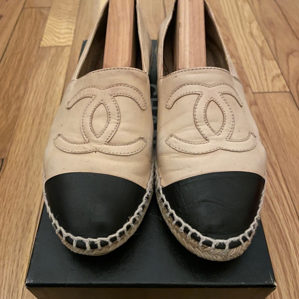 Nude/Black Chanel Espadrilles size 38